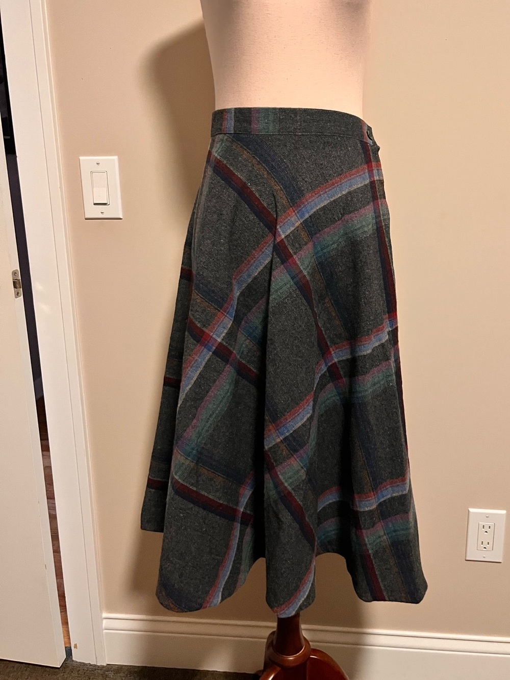 Vintage Classic Wool Plaid A-Line Midi Skirt - Dark Gray